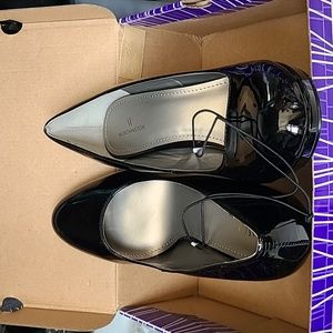 Brand new Worthington black heels size 10